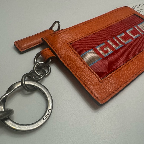 Gucci Leather Lanyard with card slots - Picture 2 of 10